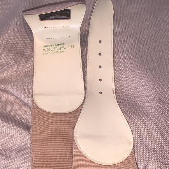 Access. Small Genuine Leather & Stretch Mauve Brass Tone Buckle Belt - Picture 10 of 11